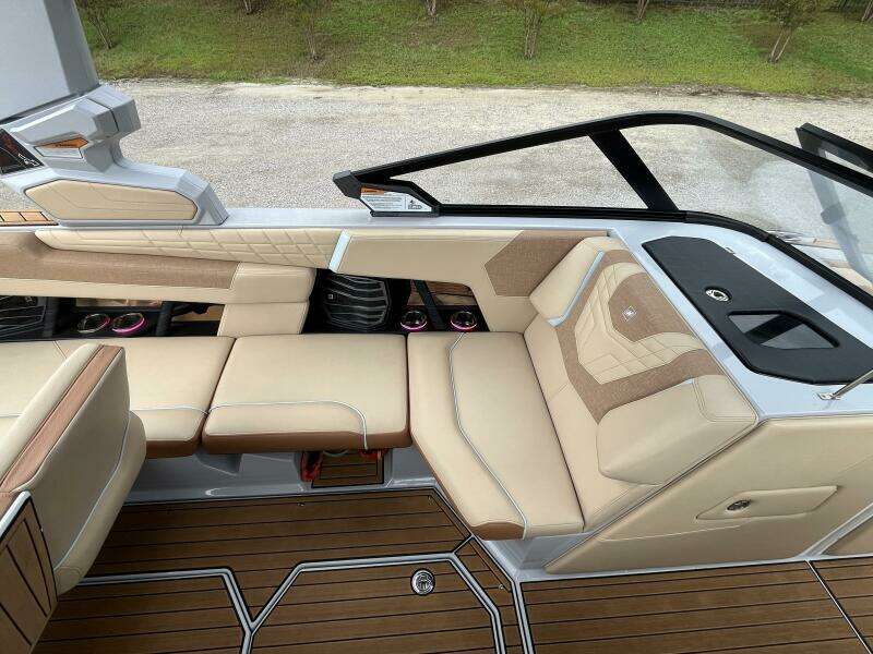 23ft Nautique Yacht For Sale