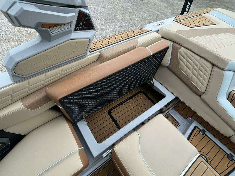 23ft Nautique Yacht For Sale