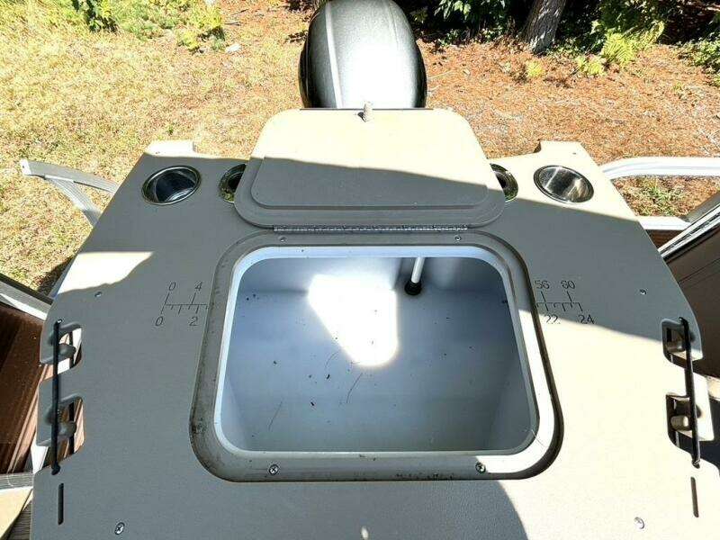 21ft Bennington Yacht For Sale