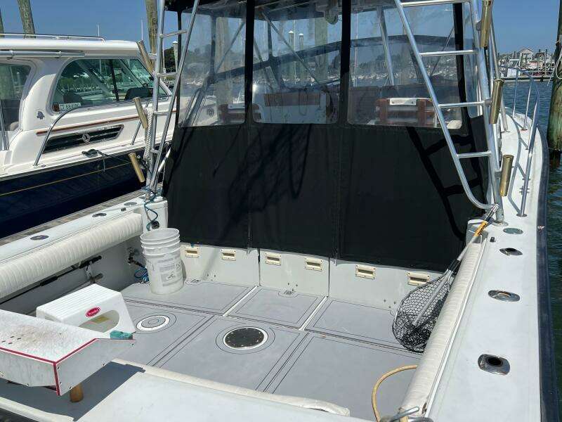 Half Moon 31ft Rampage Yacht For Sale