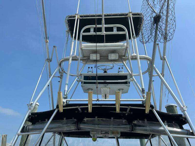 Half Moon 31ft Rampage Yacht For Sale