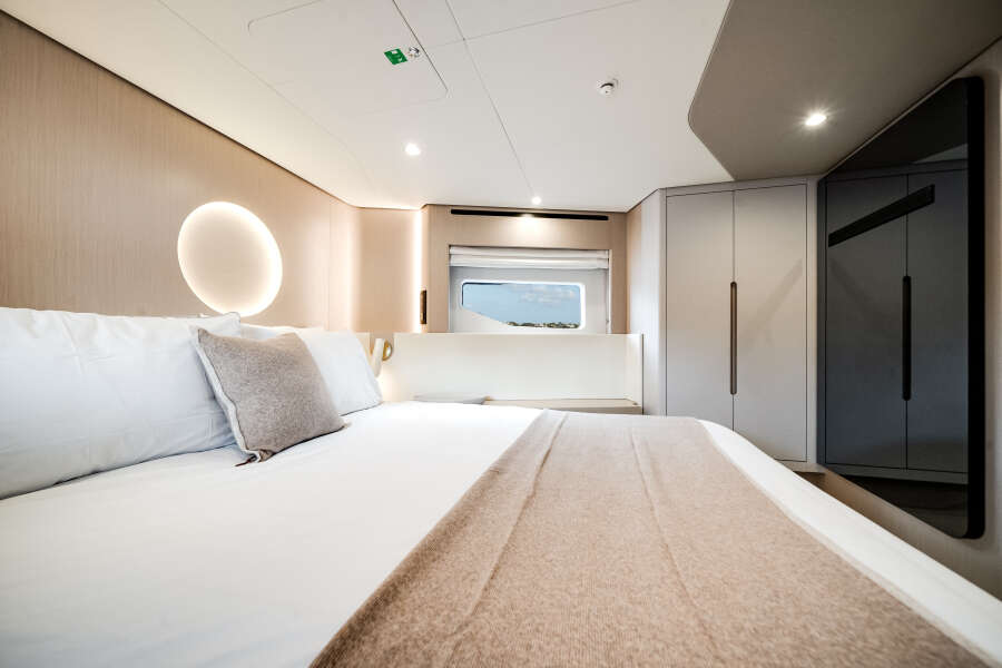 68ft Azimut Yacht For Sale