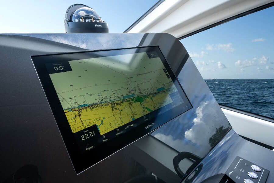 68ft Azimut Yacht For Sale