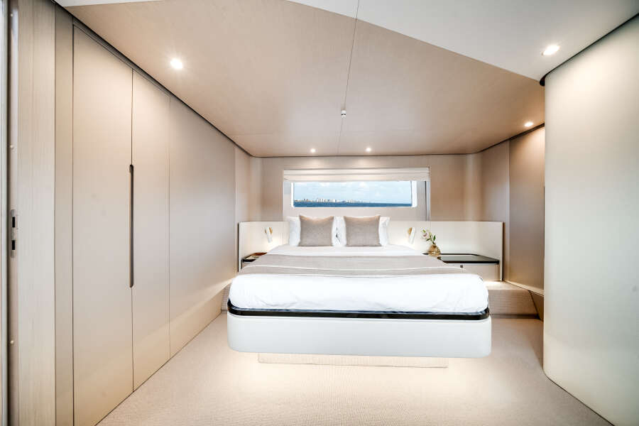 68ft Azimut Yacht For Sale