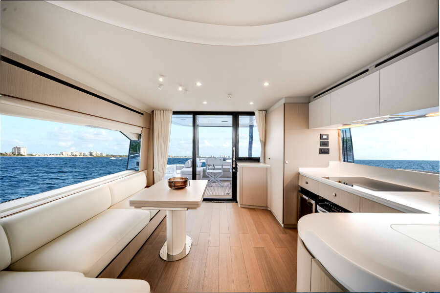 68ft Azimut Yacht For Sale