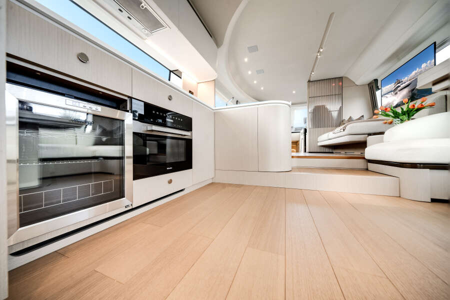 68ft Azimut Yacht For Sale