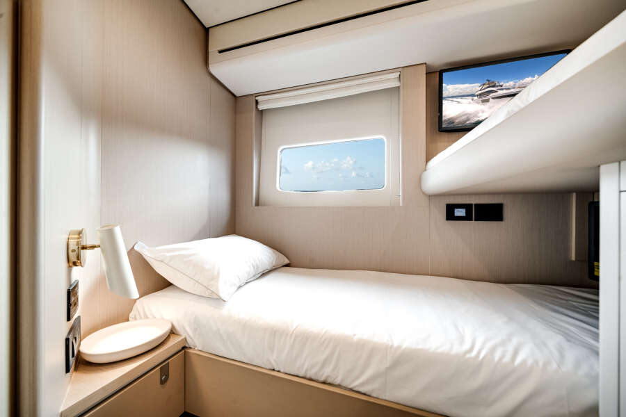 68ft Azimut Yacht For Sale