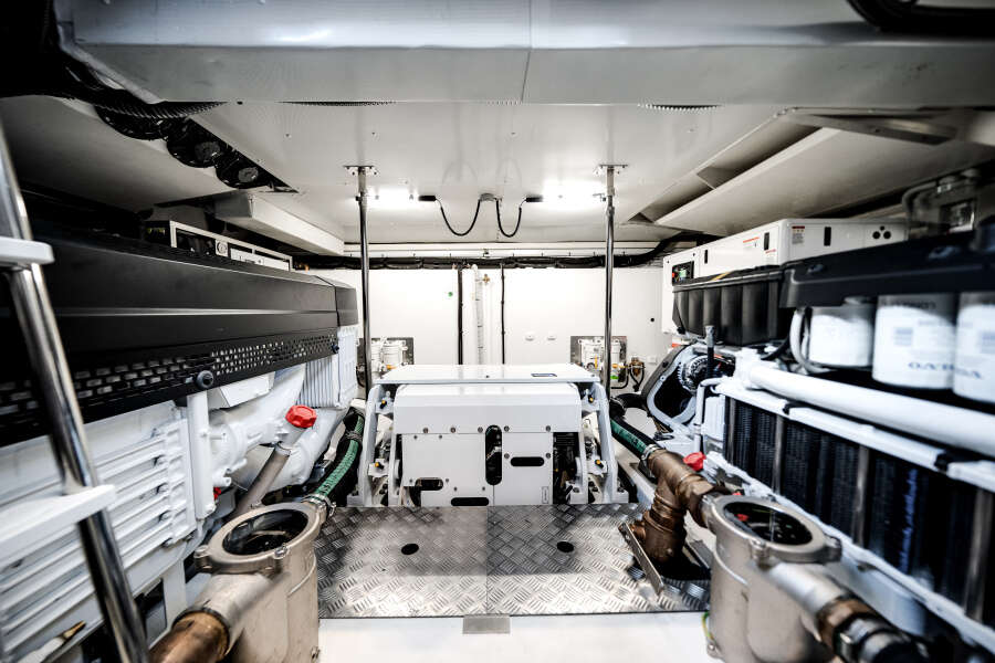 68ft Azimut Yacht For Sale