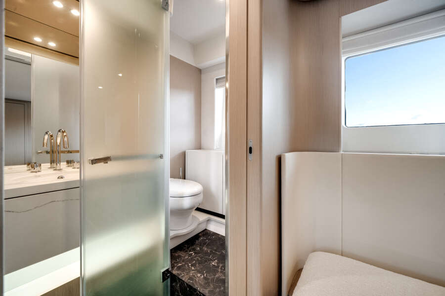 68ft Azimut Yacht For Sale