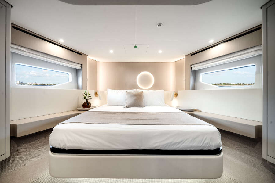 68ft Azimut Yacht For Sale