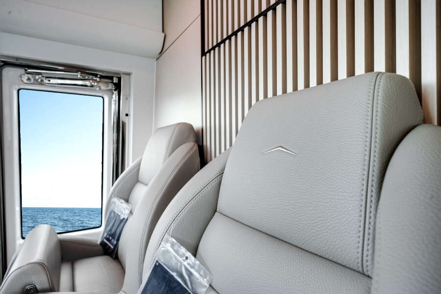 68ft Azimut Yacht For Sale