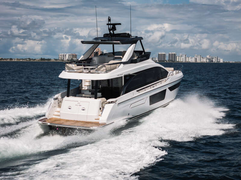 68ft Azimut Yacht For Sale