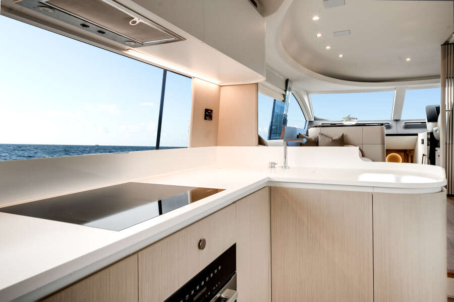 68ft Azimut Yacht For Sale