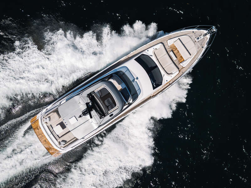 68ft Azimut Yacht For Sale