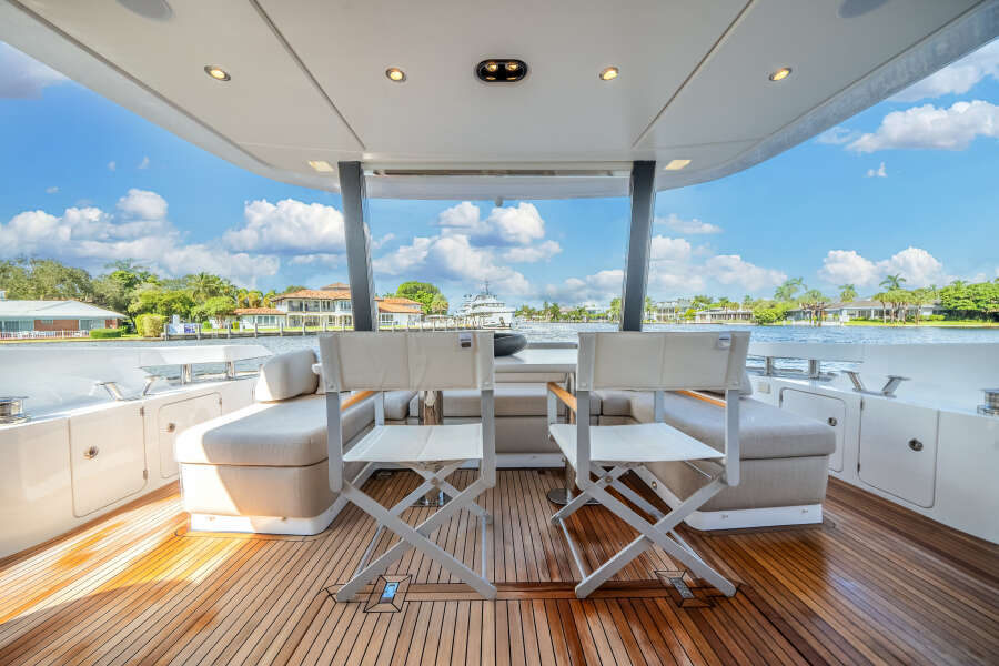 68ft Azimut Yacht For Sale