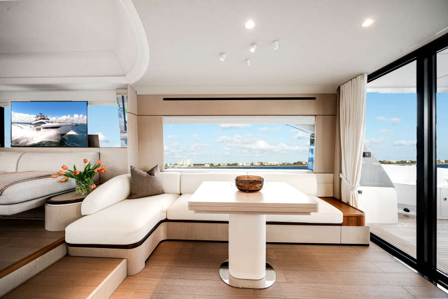 68ft Azimut Yacht For Sale