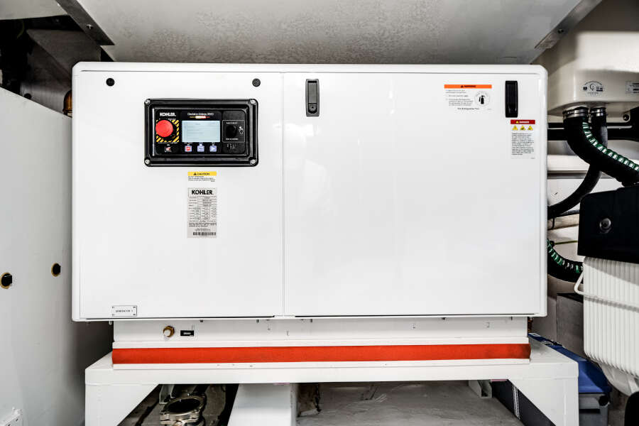 68ft Azimut Yacht For Sale