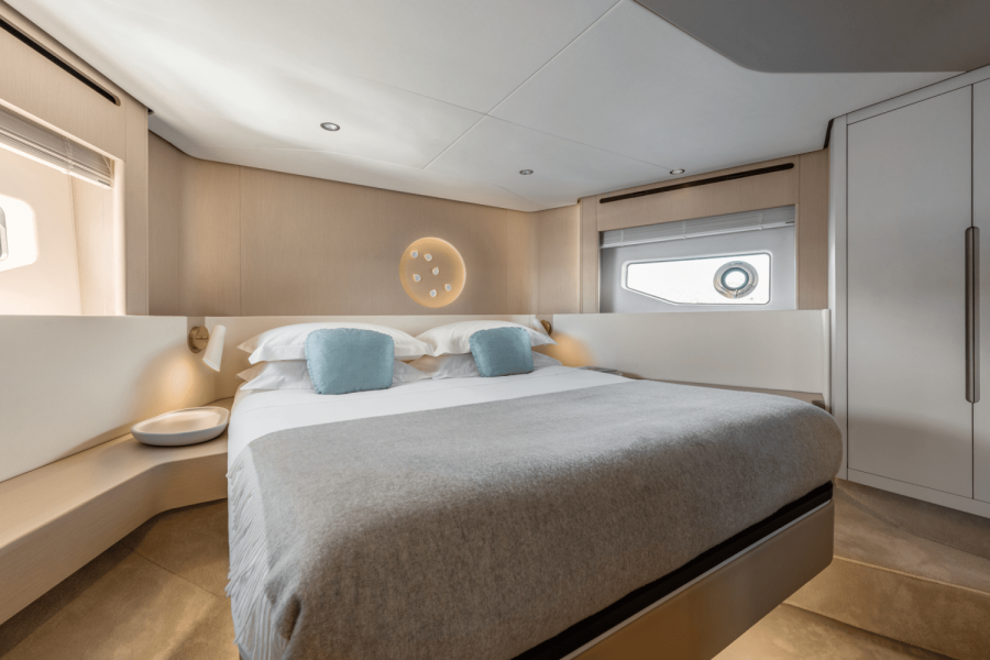 68ft Azimut Yacht For Sale