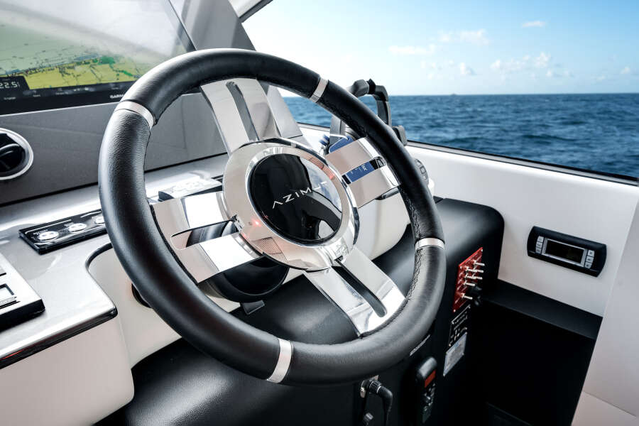 68ft Azimut Yacht For Sale