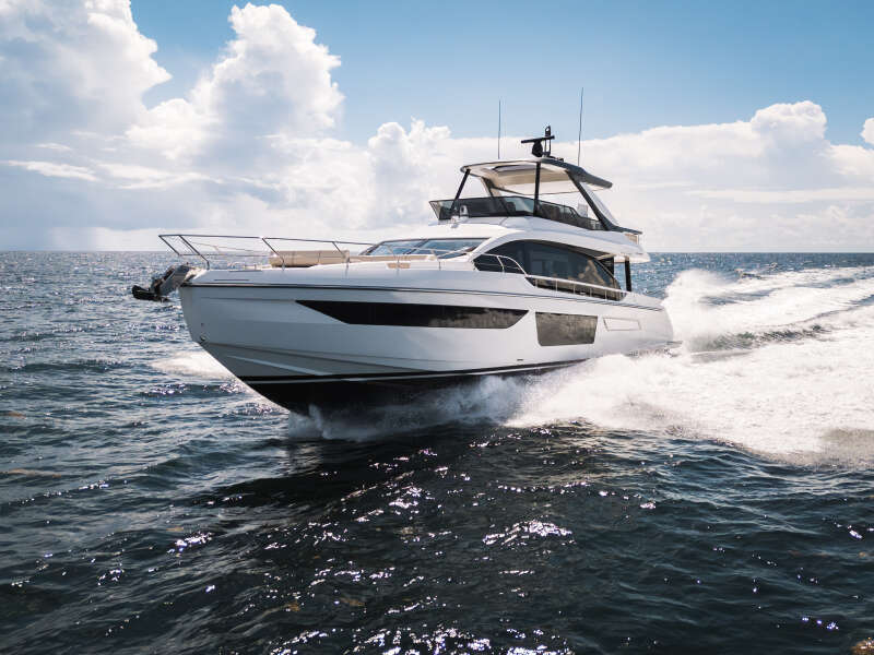 68ft Azimut Yacht For Sale