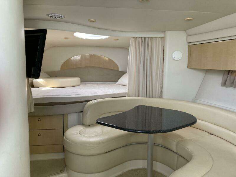 Mare Vita 35ft Maxum Yacht For Sale