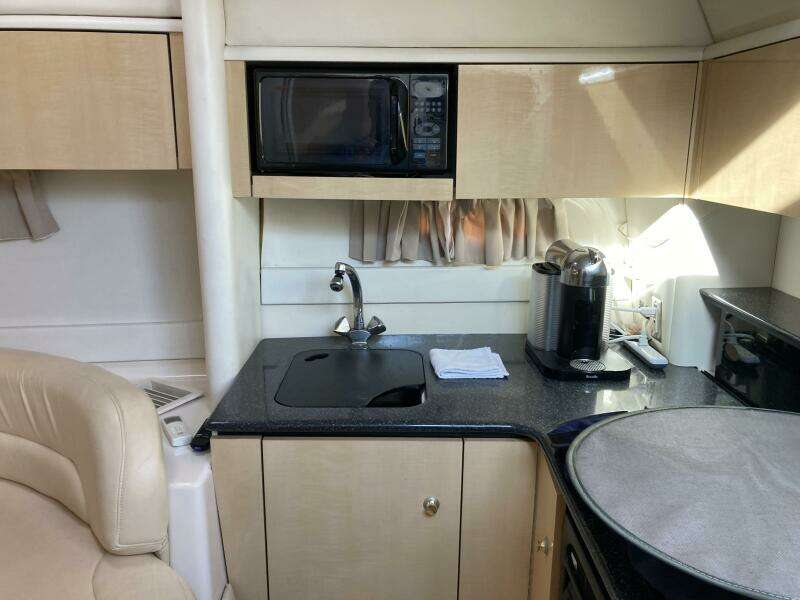 Mare Vita 35ft Maxum Yacht For Sale