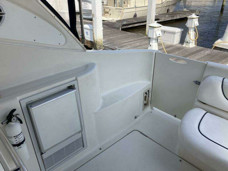 Mare Vita 35ft Maxum Yacht For Sale