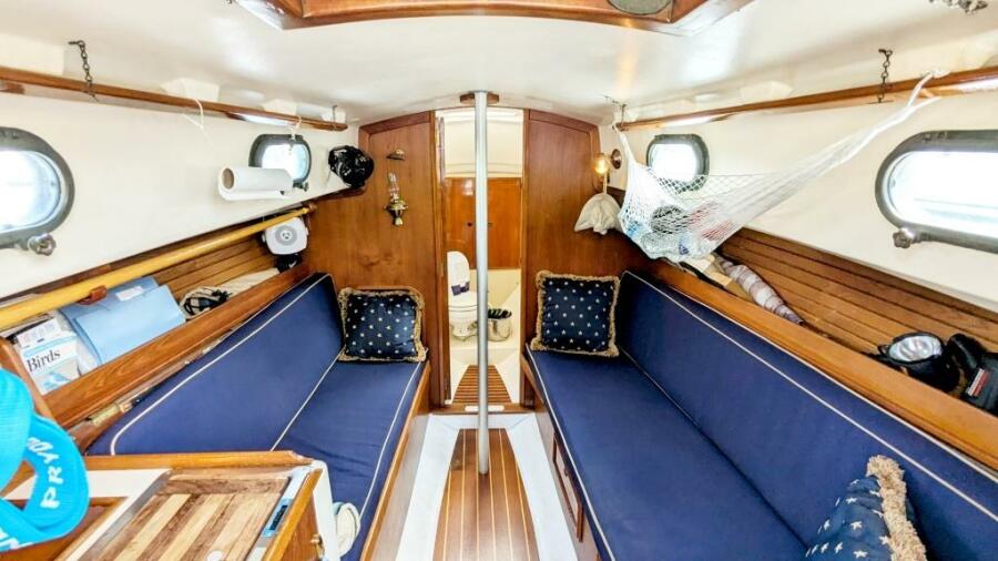 1984 Cape Dory 25D