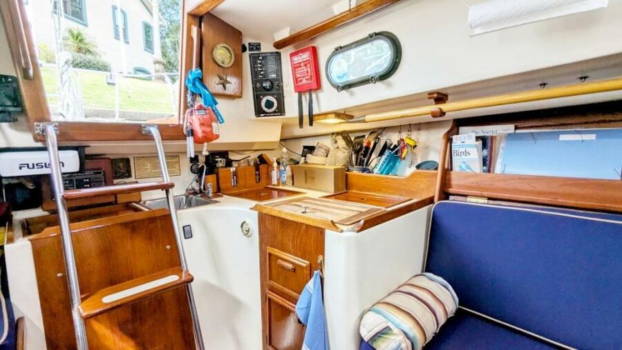 1984 Cape Dory 25D