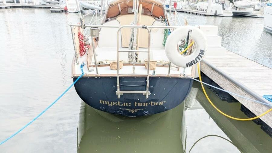 1984 Cape Dory 25D