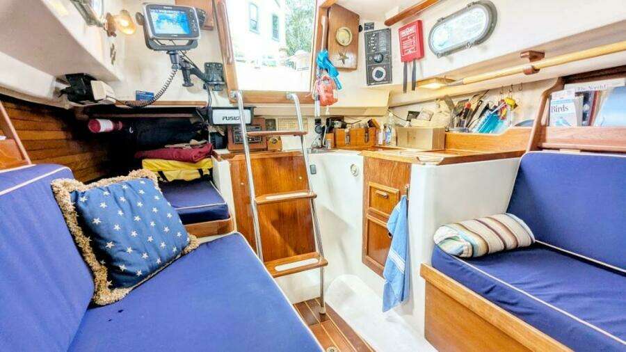 Meltemi IV 25ft Cape Dory Yacht For Sale