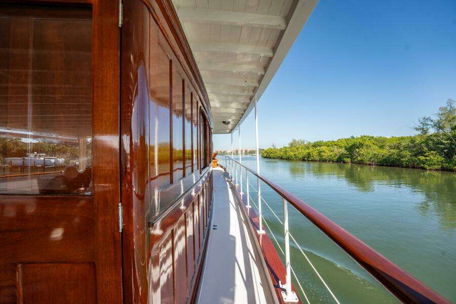 Flying Lady 58ft Trumpy Yacht For Sale