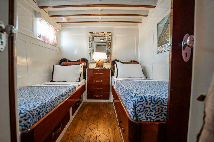 Flying Lady 58ft Trumpy Yacht For Sale