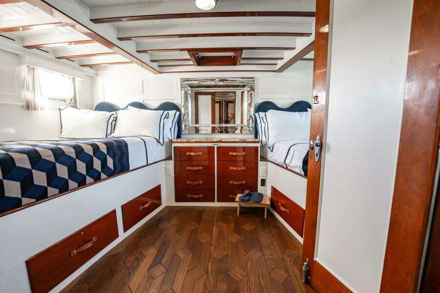 Flying Lady 58ft Trumpy Yacht For Sale