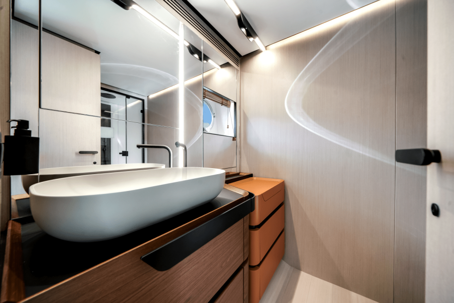 80ft Azimut Yacht For Sale