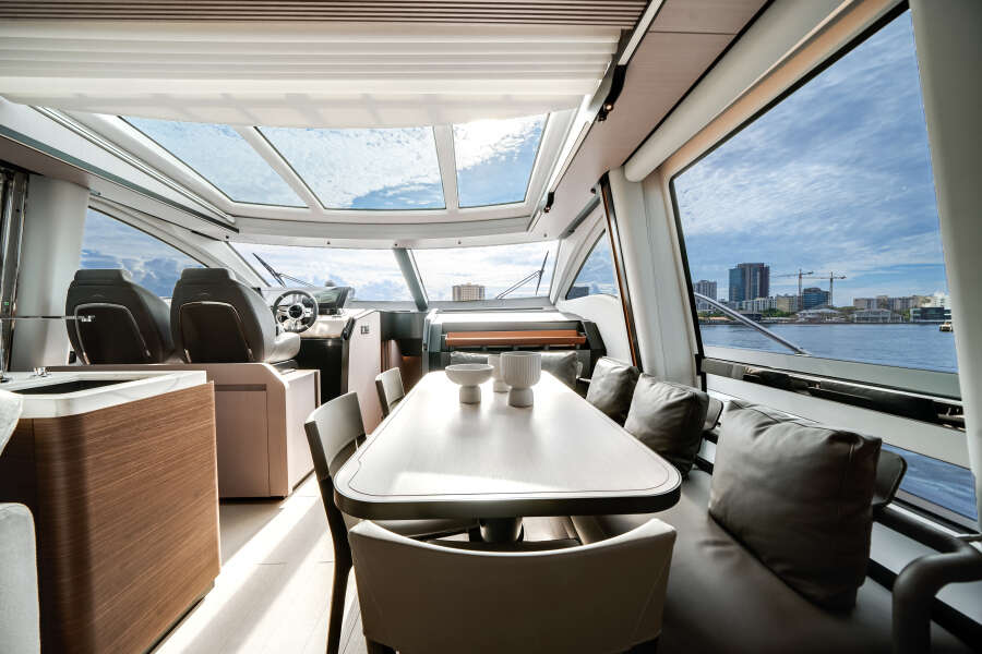 80ft Azimut Yacht For Sale