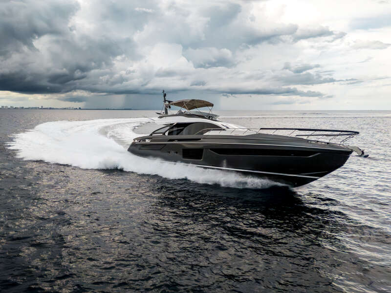 80ft Azimut Yacht For Sale