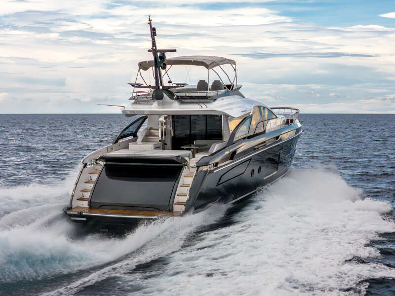 80ft Azimut Yacht For Sale