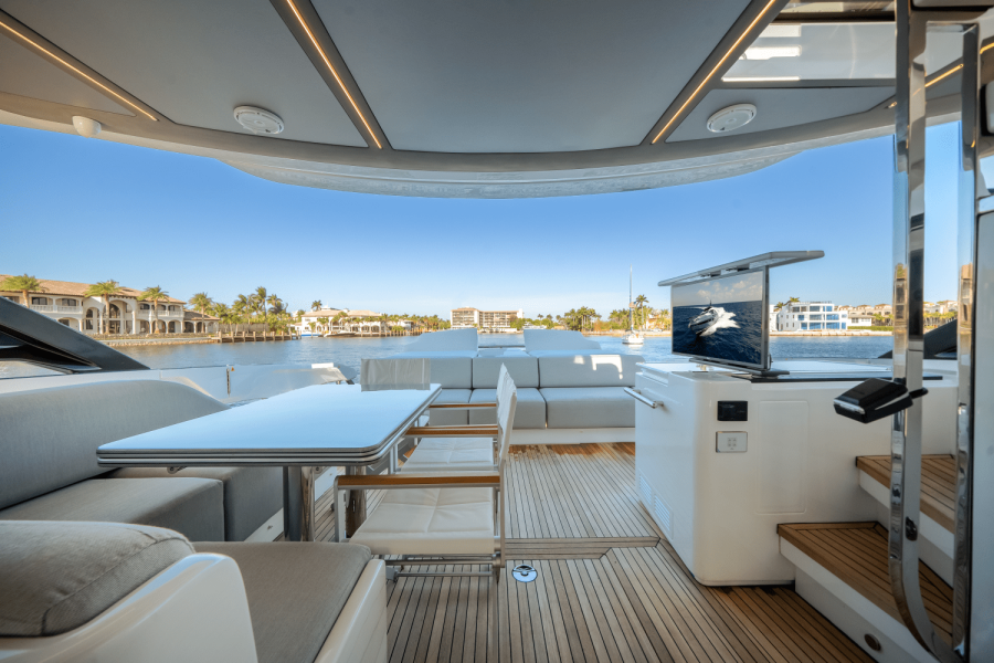80ft Azimut Yacht For Sale