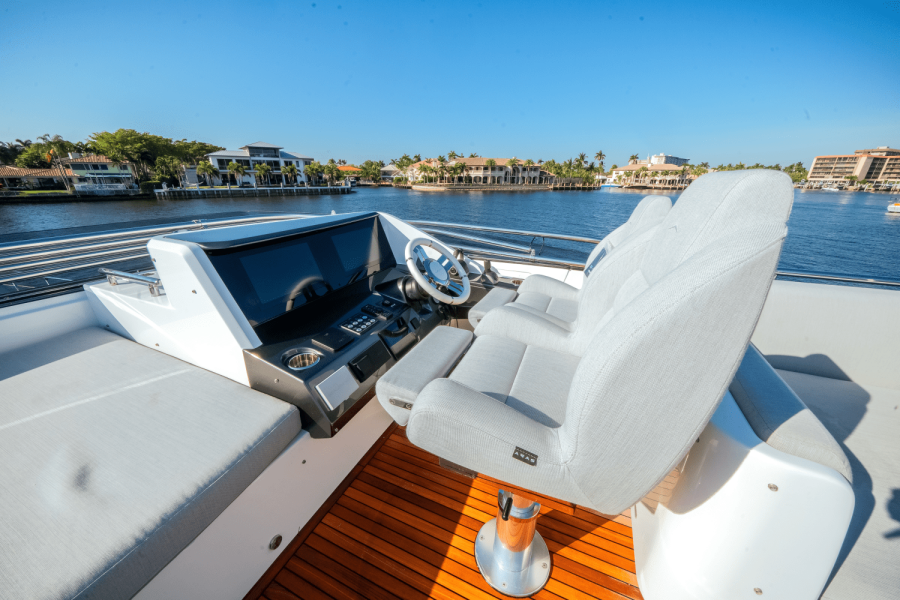 80ft Azimut Yacht For Sale