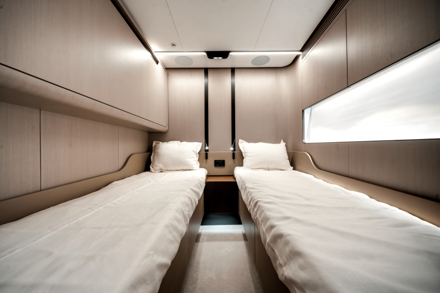 80ft Azimut Yacht For Sale