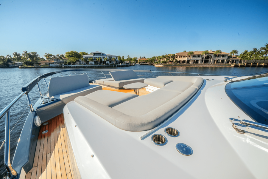80ft Azimut Yacht For Sale