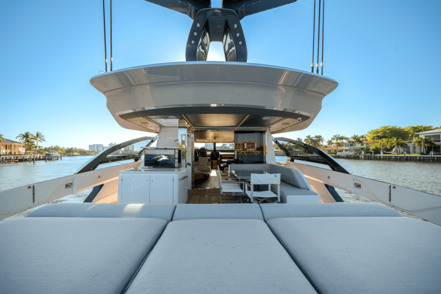 80ft Azimut Yacht For Sale