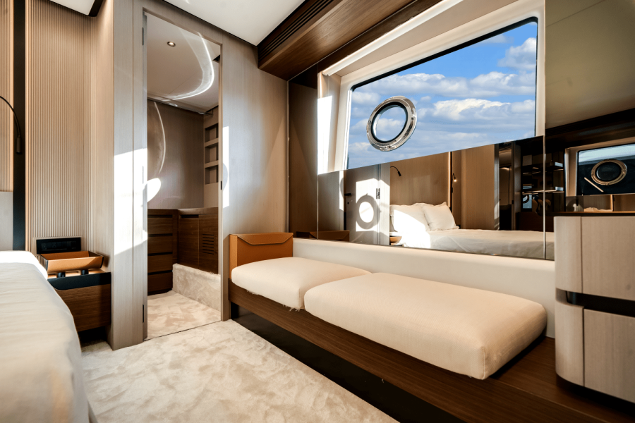 80ft Azimut Yacht For Sale