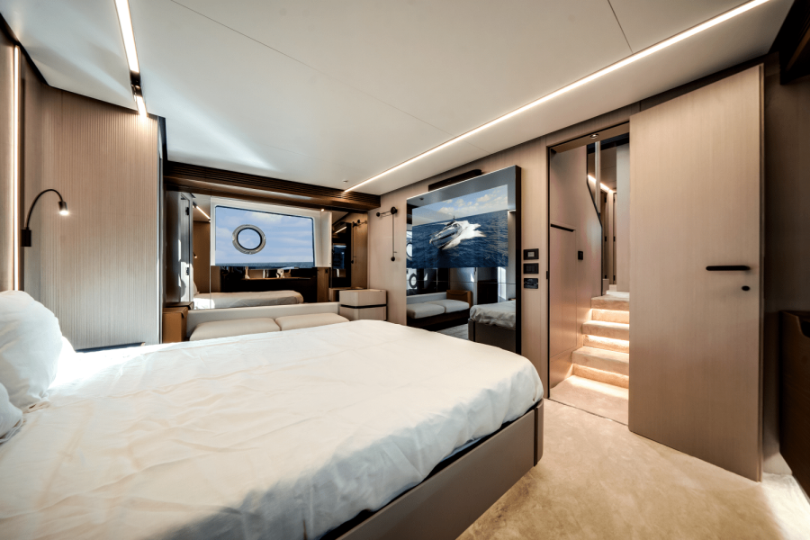 80ft Azimut Yacht For Sale