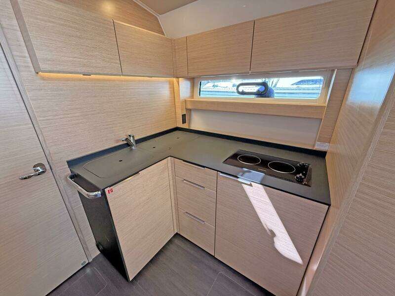 Pacific Viking 40ft Bavaria Yacht For Sale
