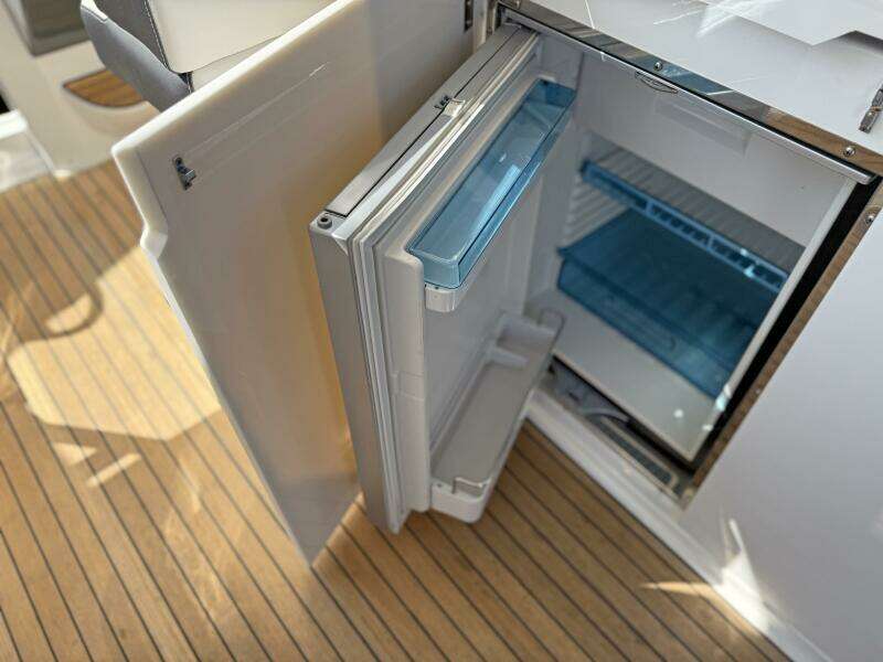 Pacific Viking 40ft Bavaria Yacht For Sale