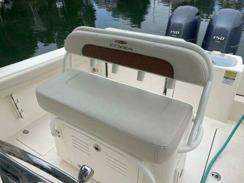 24ft Cobia Yacht For Sale