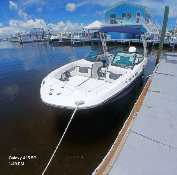 22ft Monterey Yacht For Sale