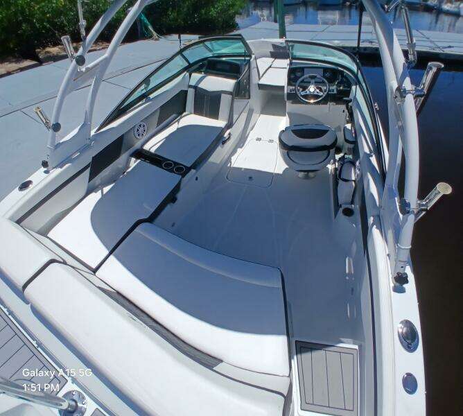 22ft Monterey Yacht For Sale